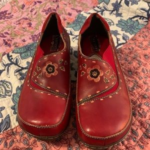 L’Artiste spring step clogs